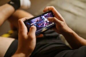 dangers des jeux mobiles gratuits