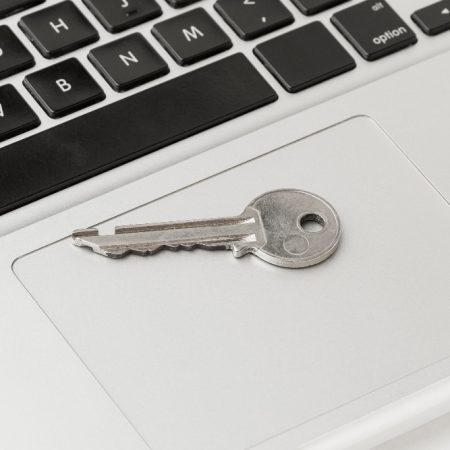 Comment l'authentification à deux facteurs (2FA) améliore votre sécurité