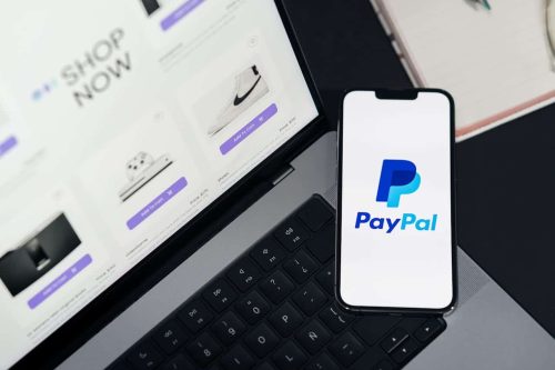 Application PayPal sur un smartphone