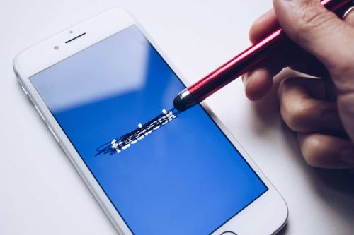 Facebook le Contrôle des identifications